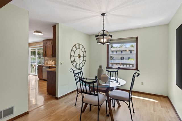 1772 Eldridge Avenue W, Roseville, MN 55113