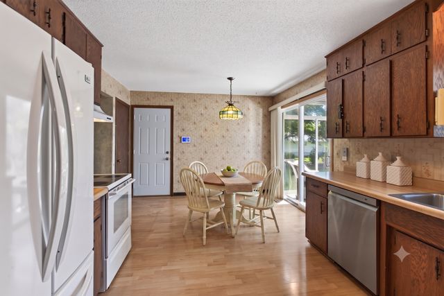 1772 Eldridge Avenue W, Roseville, MN 55113