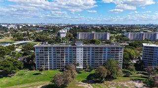 605 Oaks Drive 703, Pompano Beach, FL 33069