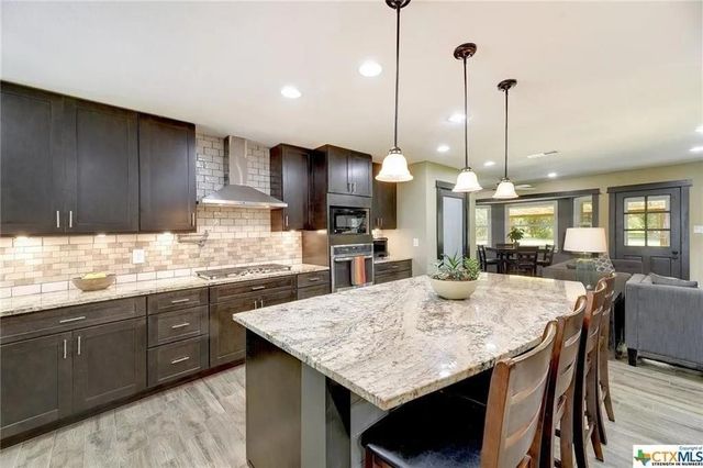 112 W Mimosa CIR, San Marcos, TX 78666