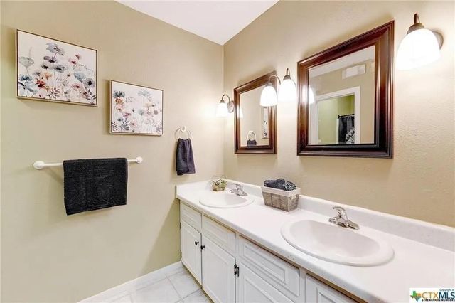 112 W Mimosa CIR, San Marcos, TX 78666