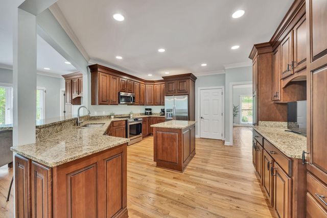 308 Creekshire Drive, Signal Mountain, TN 37377