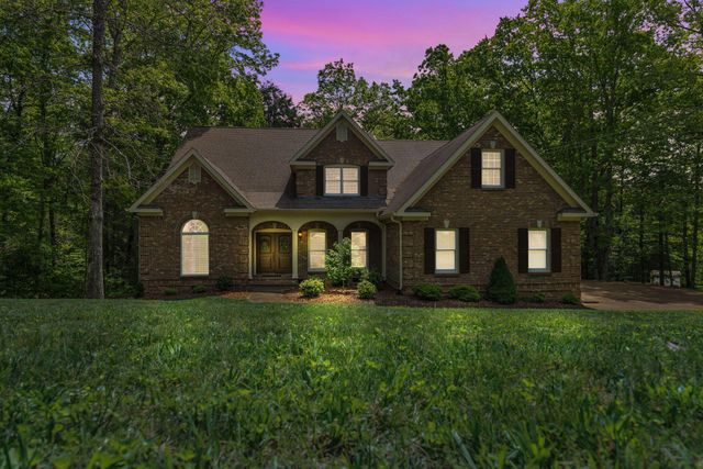 308 Creekshire Drive, Signal Mountain, TN 37377