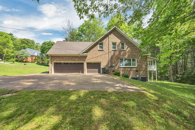 308 Creekshire Drive, Signal Mountain, TN 37377
