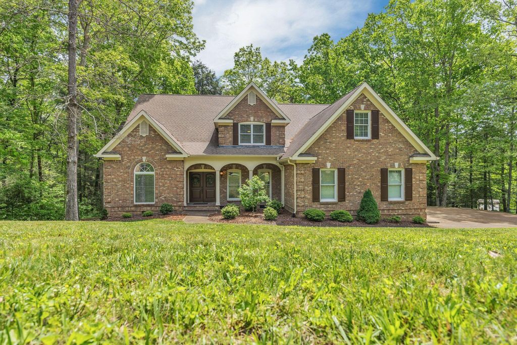 308 Creekshire Drive, Signal Mountain, TN 37377