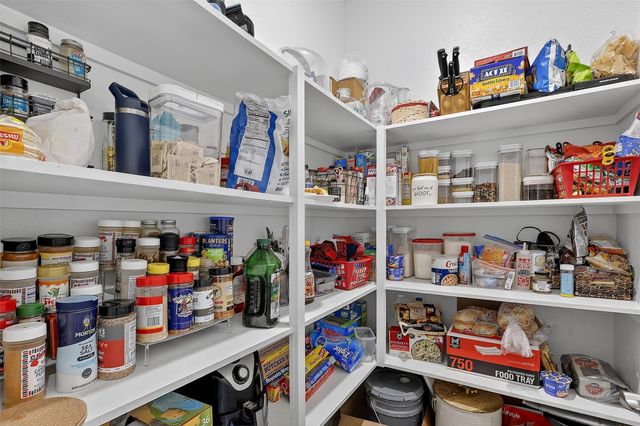 8502 Oceanmist Cove Drive, Cypress, TX 77433