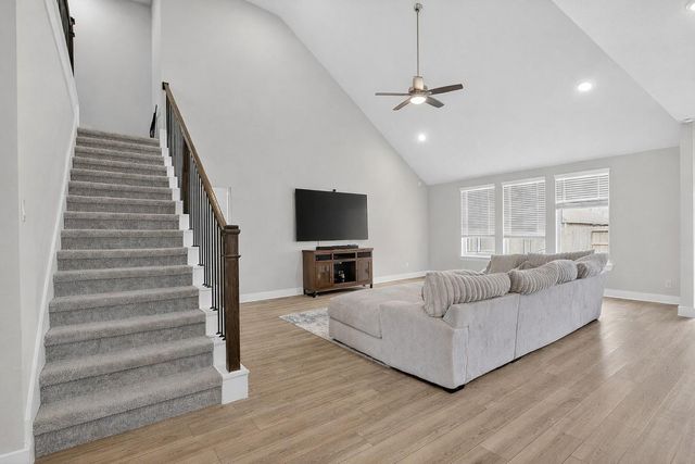 8502 Oceanmist Cove Drive, Cypress, TX 77433