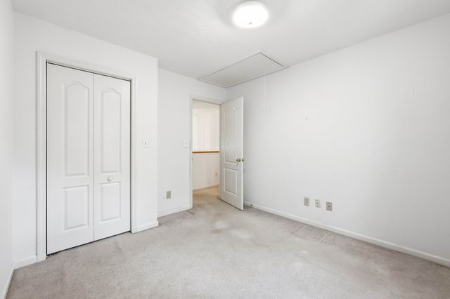 187 Oak Crest Dr, Tennessee Ridge, TN 37178