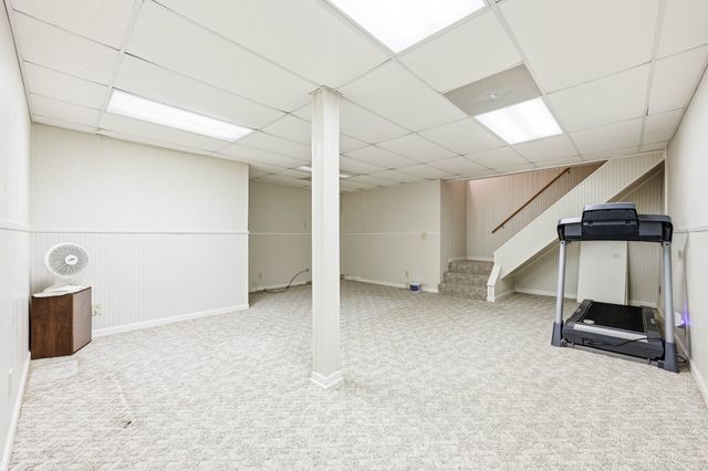 187 Oak Crest Dr, Tennessee Ridge, TN 37178