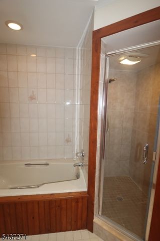 19 Mckinley Dr, Rockaway Boro, NJ 07866