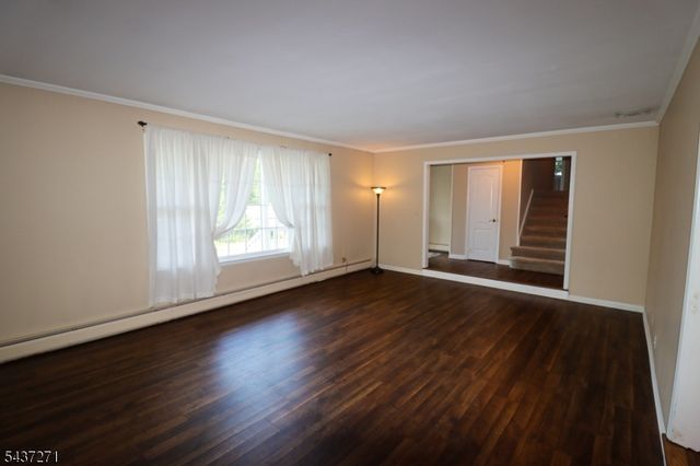 19 Mckinley Dr, Rockaway Boro, NJ 07866