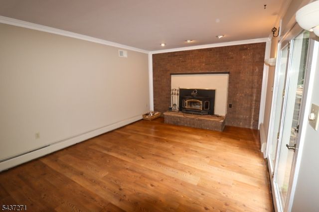 19 Mckinley Dr, Rockaway Boro, NJ 07866