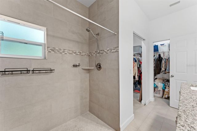 637 HOLMES AVENUE, Daytona Beach, FL 32114