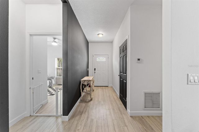 637 HOLMES AVENUE, Daytona Beach, FL 32114