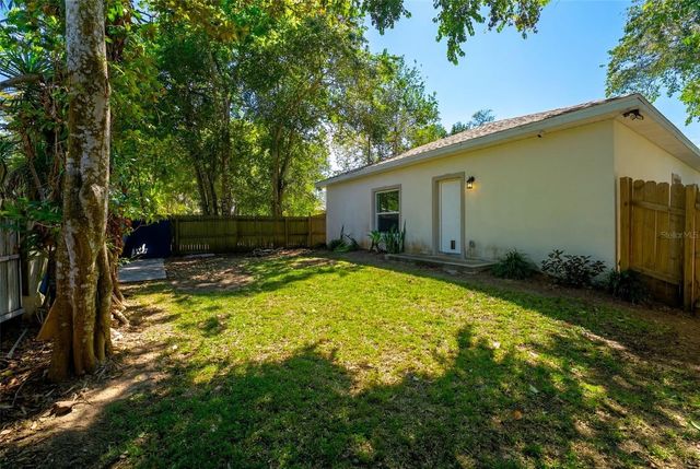 637 HOLMES AVENUE, Daytona Beach, FL 32114