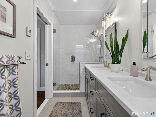 382 Maple Avenue, Old Saybrook, CT 06475