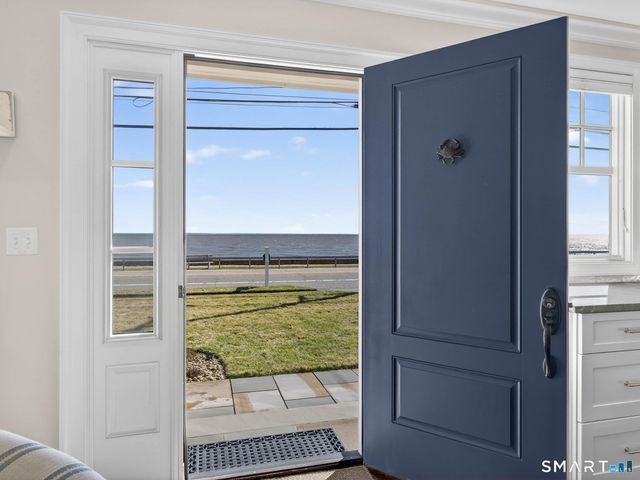 382 Maple Avenue, Old Saybrook, CT 06475