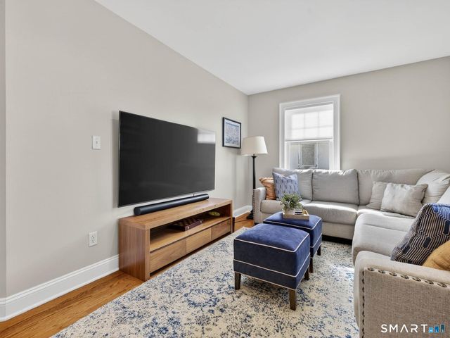 382 Maple Avenue, Old Saybrook, CT 06475