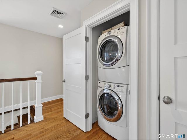 382 Maple Avenue, Old Saybrook, CT 06475