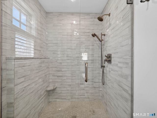 382 Maple Avenue, Old Saybrook, CT 06475