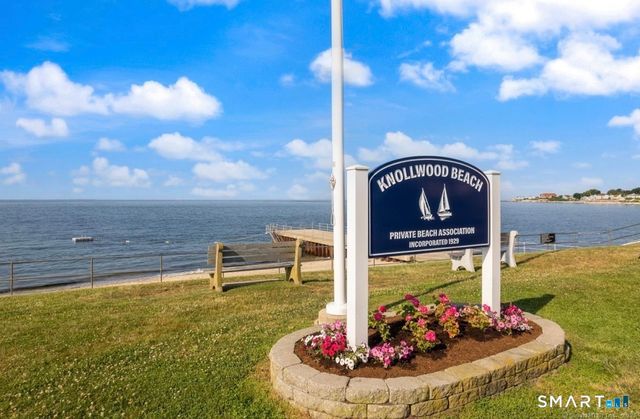 382 Maple Avenue, Old Saybrook, CT 06475