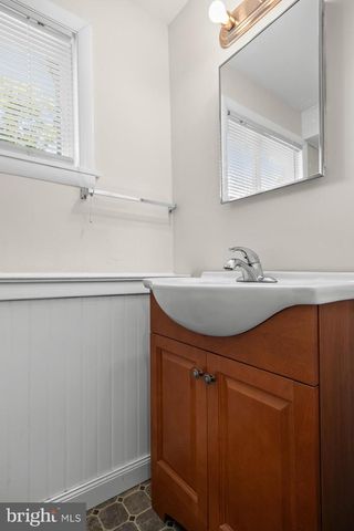 334 CLEVELAND AVE, West Berlin, NJ 08091
