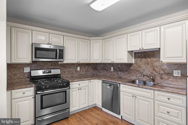 334 CLEVELAND AVE, West Berlin, NJ 08091