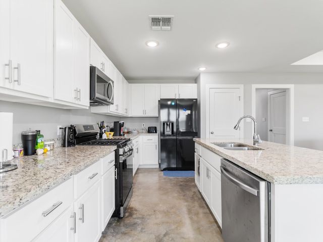 705 Flycatcher Drive, Palacios, TX 77465