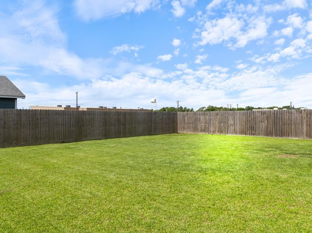 705 Flycatcher Drive, Palacios, TX 77465
