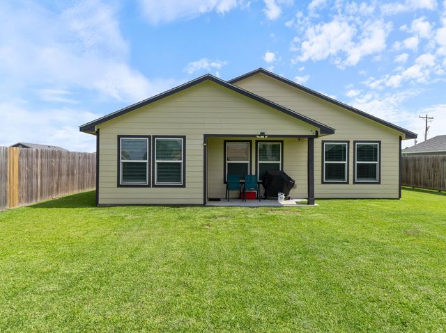 705 Flycatcher Drive, Palacios, TX 77465
