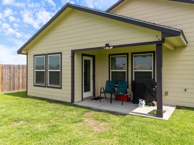 705 Flycatcher Drive, Palacios, TX 77465