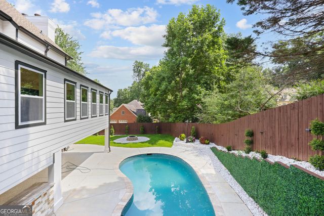 762 Bedford Oaks Drive, Marietta, GA 30068