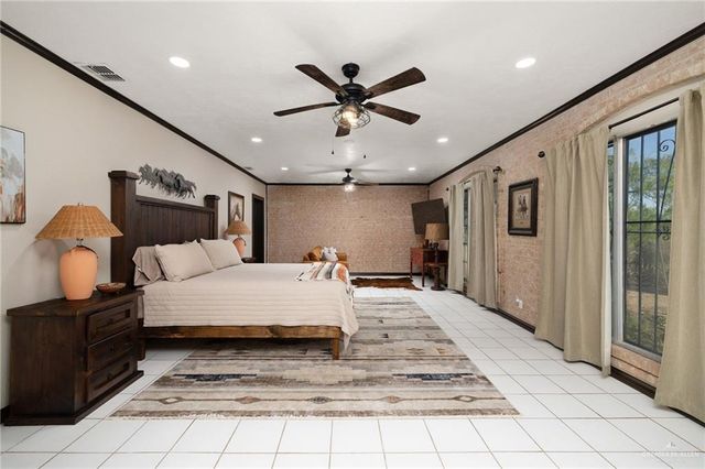 44 N San Julian Road, Roma, TX 78584