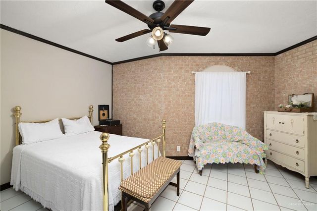 44 N San Julian Road, Roma, TX 78584