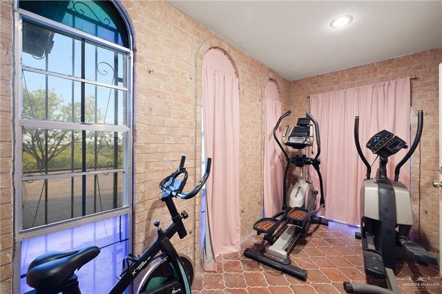 44 N San Julian Road, Roma, TX 78584