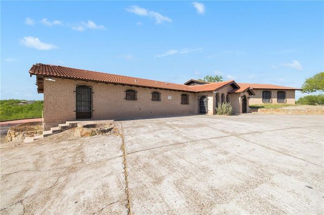 44 N San Julian Road, Roma, TX 78584