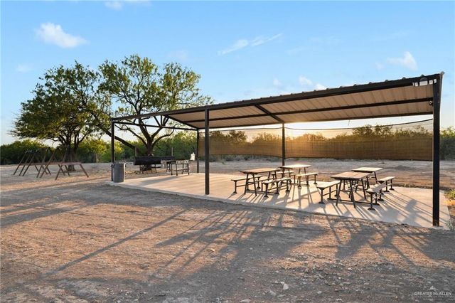 44 N San Julian Road, Roma, TX 78584