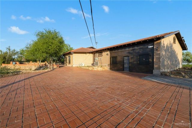 44 N San Julian Road, Roma, TX 78584