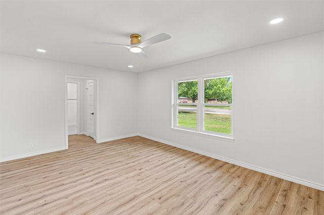 5208 Stonewall Street, Greenville, TX 75402