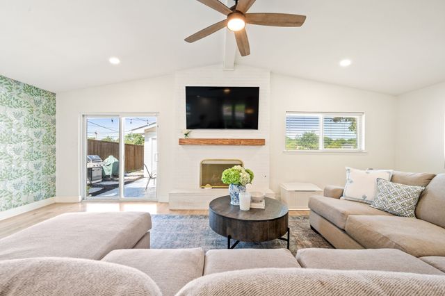 2028 Cap Rock Drive, Richardson, TX 75080
