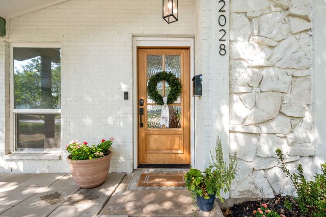 2028 Cap Rock Drive, Richardson, TX 75080