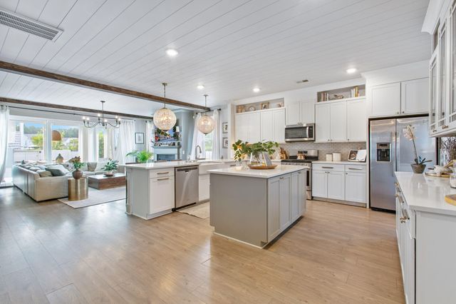 197 Winding Branch Drive, Summerville, SC 29486