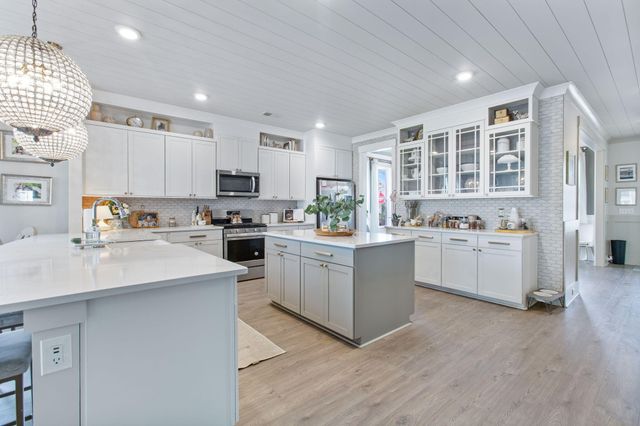 197 Winding Branch Drive, Summerville, SC 29486