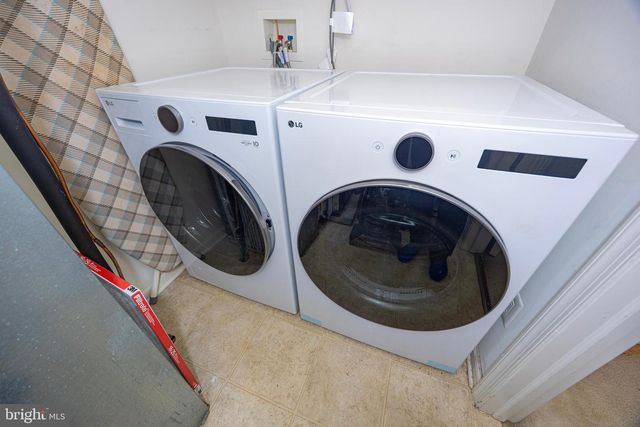 36 OLD CEDARBROOK RD, Wyncote, PA 19095