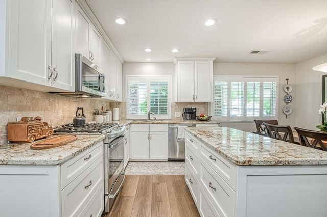 2543 15th Avenue, Kingsburg, CA 93631