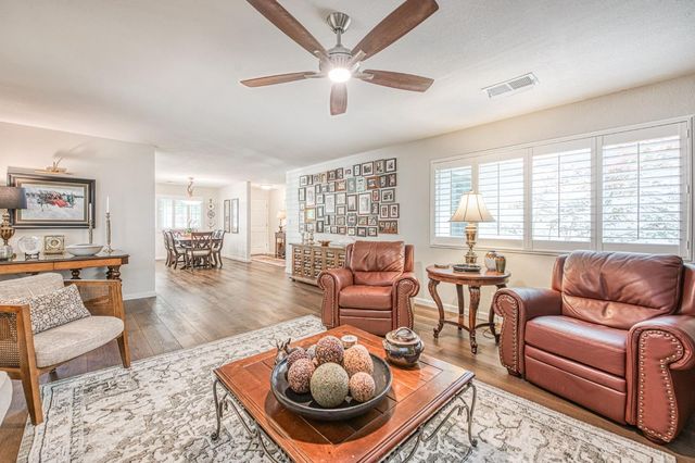 2543 15th Avenue, Kingsburg, CA 93631