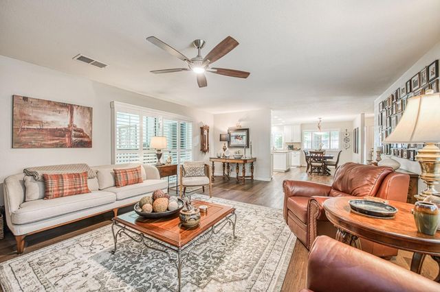 2543 15th Avenue, Kingsburg, CA 93631