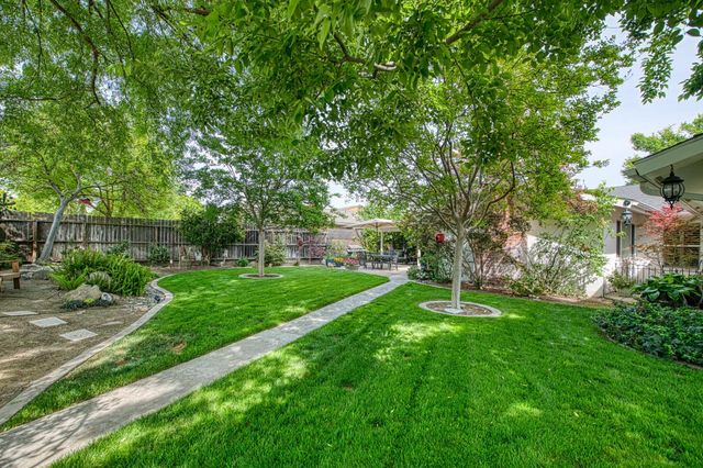 2543 15th Avenue, Kingsburg, CA 93631