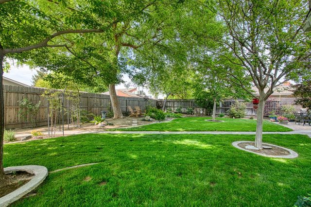 2543 15th Avenue, Kingsburg, CA 93631