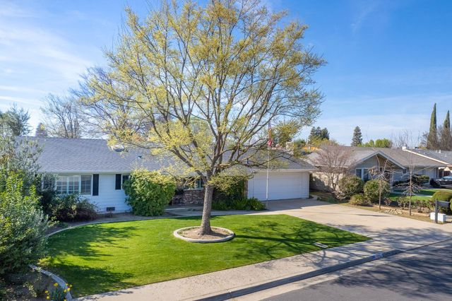 2543 15th Avenue, Kingsburg, CA 93631